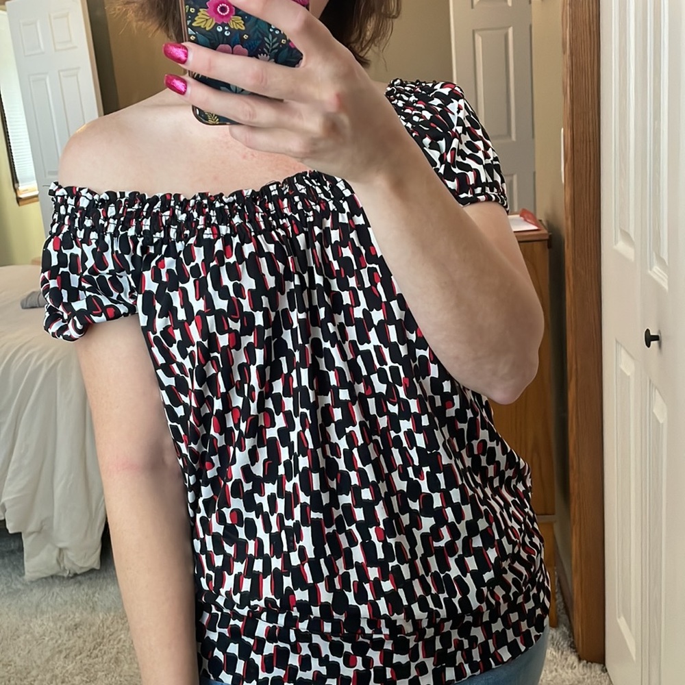Soft/stretchy top - Picture 4 of 4